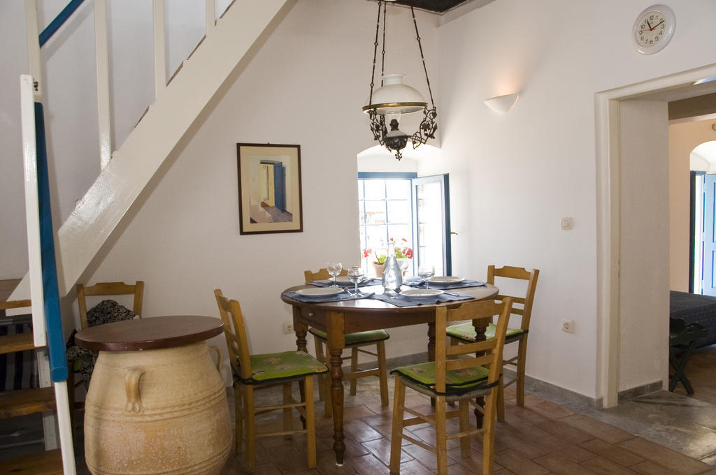 Τhe White Houses Makrýgialos Pokoj fotografie