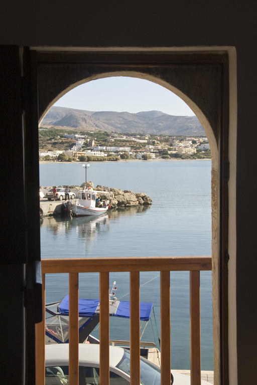 Τhe White Houses Makrýgialos Pokoj fotografie
