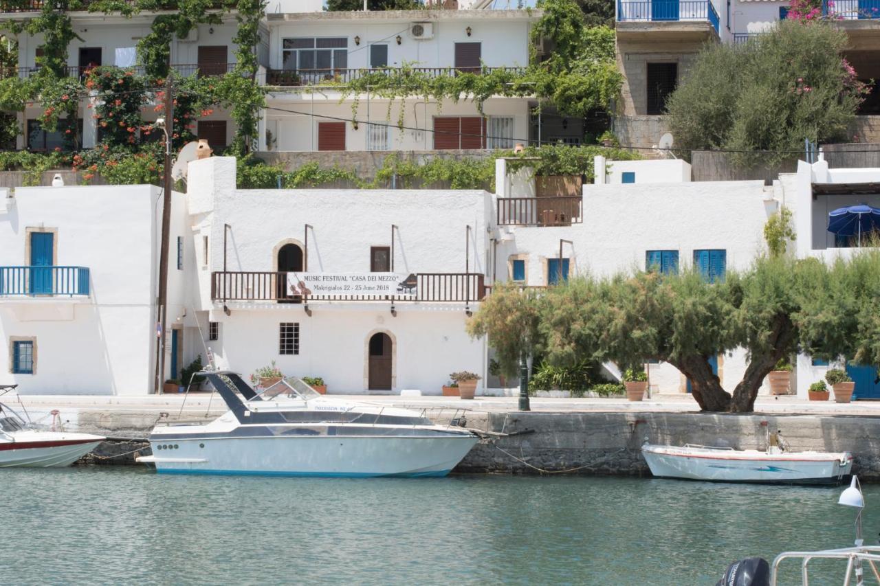 Τhe White Houses Makrýgialos Exteriér fotografie